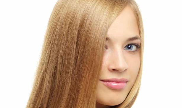 Progressiva em cabelo loiro​